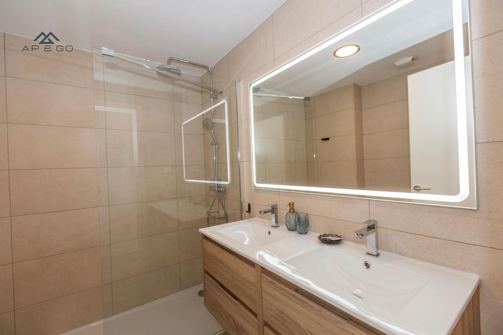 Sky Marina Luxury